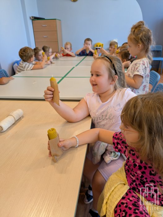 Biblioteka Gorlice, Lato z Biblioteką Dzieci pokazują swoje świece